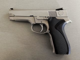 Pistole samonabíjecí S&W 5946, 9mm Luger